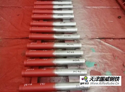 水冷壁管屏|每屏6根管 φ32*5.5mm,節(jié)距48mm;每根長度L=4m。材質(zhì)15CrMoG